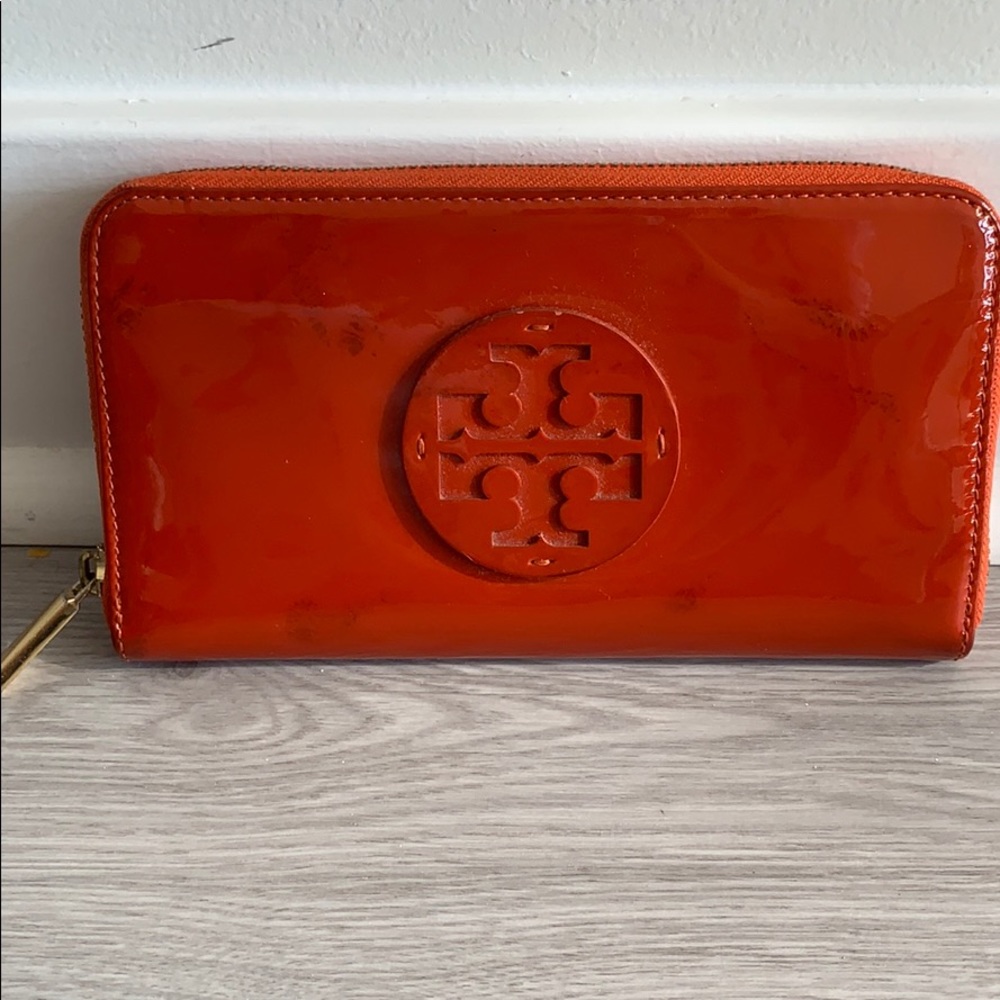Tory Burch orange patent leather zip wallet
